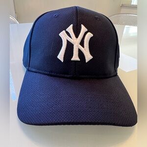 Yankees Baseball Hat BRAND NEW WITH TAGS